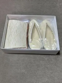 金色の草履とバッグのセット