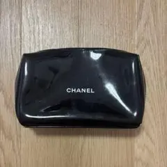 CHANEL エナメルポーチ