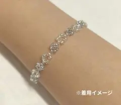 フラワーブレスレット ハンドメイド ビーズ 水色＆白のサムネイル