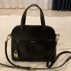 【最終値下げ】Furla フルラ パイパー 2WAY ブラック ゴールド【美品】
