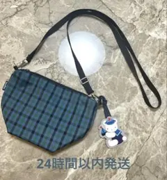 ファミリア 舟形ポシェット　青系チェック familiar