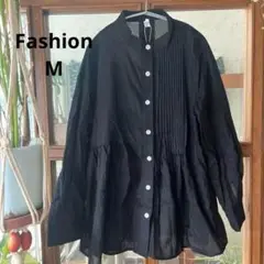 Fashion 透け感のある黒のプリーツシャツ 新品　M