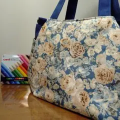 チューリップバッグ　ちょっと小さめ No18　青色系　花柄　ハンドメイド