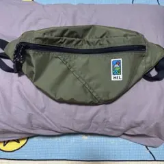 MEI オリーブグリーン ボディバッグ