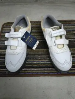 ゴルフシューズ