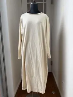 Lee アイボリー ロングワンピース 長袖 レディース　フリーサイズ