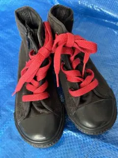 コンバースオールスター　17センチ　ブラック×赤ヒモ