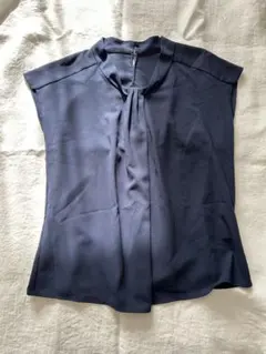 NATURAL BEAUTY BASIC ノースリーブブラウス ネイビー