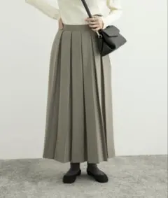 アーバンリサーチドアーズ　ワイドピッチプリーツスカート　カーキ　Mサイズ
