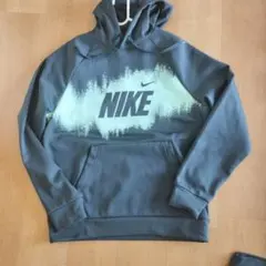 NIKE☆美品☆パーカースウェット　サイズM
