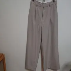 a.v.v ベージュ ワイドパンツ 軽量素材