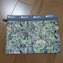 LeSportsac 動物柄ポーチ A4サイズ