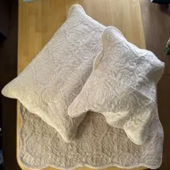 ふわふわ触感ベビーピンクの枕・クッションカバー ・フロアマット3点セット