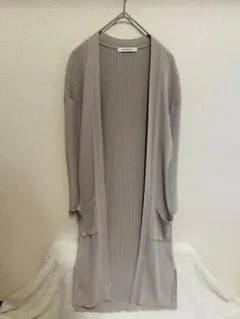 DOUX ARCHIVES ロングカーディガン　淡いグレー　キレイ目　オフィスのサムネイル