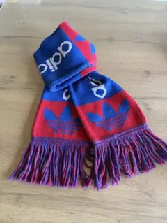 子供用マフラー　adidas
