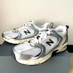 未使用⭐︎NewBalance U530ESA 23.0cm ホワイト/シルバー