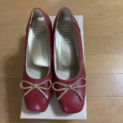 ２３㎝　fitfit 赤いリボン付きパンプス 低ヒール