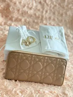 Dior キルティングレザー 長財布 - メルカリ