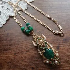 Vintage❗ストーン飾り付きデザインネックレス メッキ