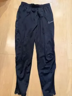 Nike ブラック ジャージパンツ　150 L