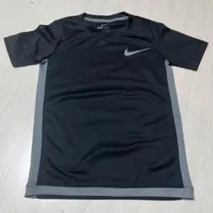 Nike DRI-FIT 黒/グレー Tシャツ
