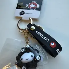 EXPO 2025 サンリオミャクミャク黒なりきりキーホルダー　シナモロール