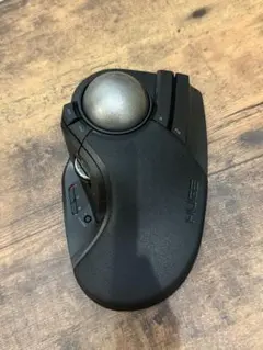 エレコム ワイヤレストラックボール HUGE PLUS M-HT1MRBKのサムネイル