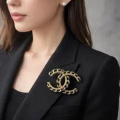 正規品　CHANEL シャネル　ブローチ ゴールド レザー CCマークのサムネイル