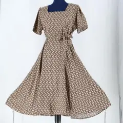 【美品 ワンピース】ブラウン ワンピース ドレス 半袖 レディース 夏 模様 柄
