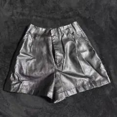レザー ショートパンツ