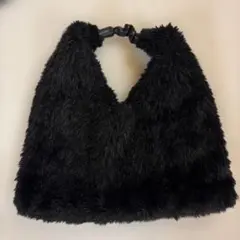 値下げ　今シーズン人気❗️ ショルダーバッグ　ファー　ブラック