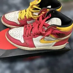 ナイキエアジョーダン1 OG レトロ　ハイカット　フュージョンレッドホワイト