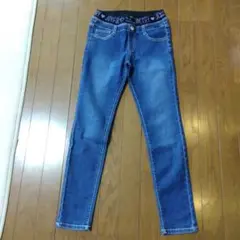 女子デニムパンツ 150サイズ ハート刺繍