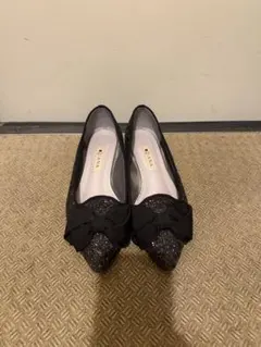 DIANA ブラック グリッターパンプス