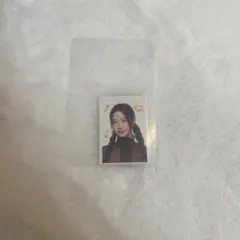 LE SSERAFIM カズハ マムズタッチ 証明写真