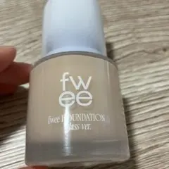 fwee ファンデーションガラス 03