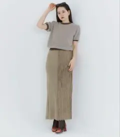 TINA:JOJUN タイトスカートのサムネイル