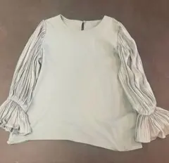 natural beauty basic ライトグリーンプリーツスリーブブラウス