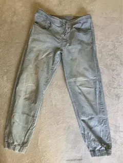 Item thumbnail for item 646f5d33-f9d5-4846-8ddb-44dbe245f516