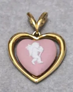 WEDGWOODウエッジウッド　ピンク系　ハート　カメオ　トップ　41476