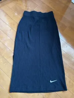 NIKE ロングスカート　スリット有り　XSのサムネイル