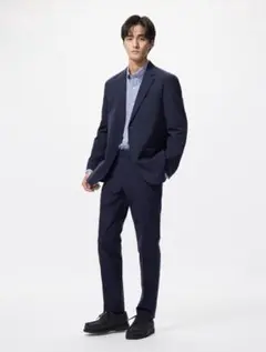 UNIQLO 感動パンツ　76×73 黒　スラックス