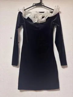 オフショルダー ベルベット ナイトドレス