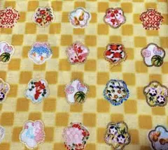 和柄・綿プリント生地約(110cm幅×100cm)