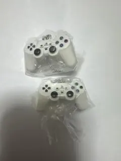 プレイステーション　ミニチュアチャーム　コントローラー2個