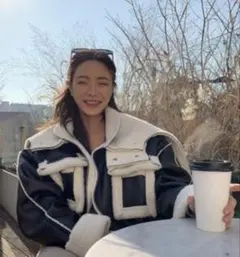 新品未使用タグ付き　韓国製　レザー ショート丈 ブラック　ムートンコート