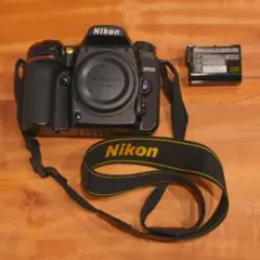 Nikon D750 本体・バッテリー・ストラップセット - メルカリ