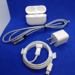 Apple AirPods Pro 第2世代　A2700 ケース 充電ケーブル等