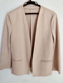 ベージュ ノーカラージャケット 38サイズ