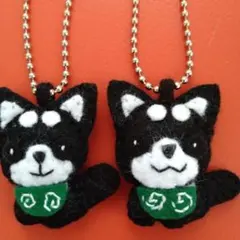 ハンドメイド　フェルトマスコット　豆柴犬　黒2匹